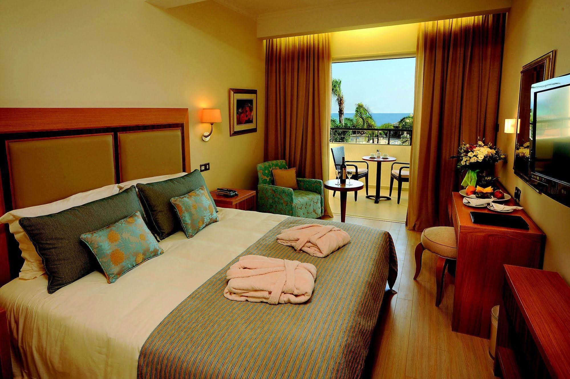 Olympic Bay Adults Only Hotel Ayia Napa Exterior photo